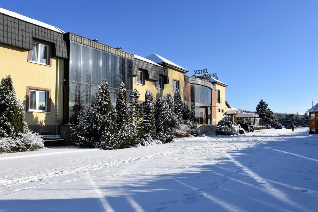 Motel Paradise Torzym Exterior photo